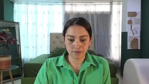 Snapshot of sweet_ahinara chatting on February 14, 7:12 pm sweet_ahinara online show from February 14, 7:12 pm