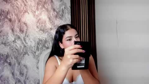Aura  online show from May 7, 8:56 pm
