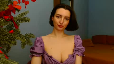 Snapshot of sweet_baby_miranda_ chatting on December 29, 12:20 am Miranda online show from December 29, 12:20 am