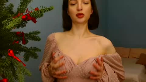 Snapshot of sweet_baby_miranda_ chatting on December 21, 9:58 pm Miranda online show from December 21, 9:58 pm