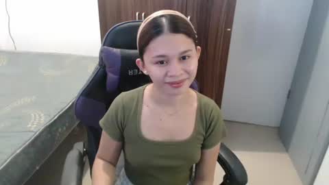 sweet_cassyxx online show from May 15, 8:50 am