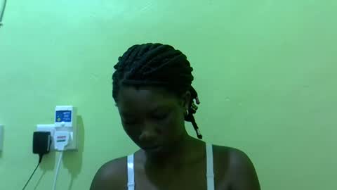 sweet_cherie1 online show from May 19, 5:25 am