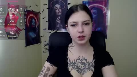 Ivy online show from April 2, 12:24 pm