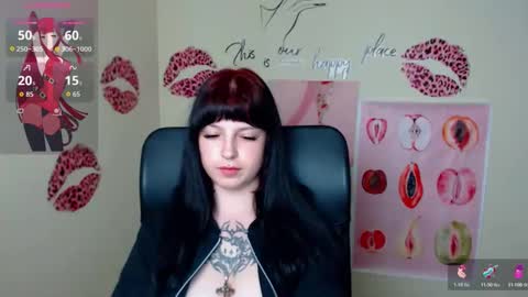 Ivy online show from May 18, 4:07 am