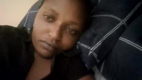 sweet_ebony001 online show from April 12, 12:41 pm