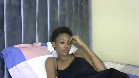 sweet_freaky online show from May 3, 2:20 pm