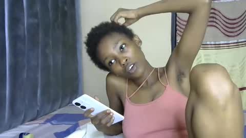 sweet_freaky online show from May 6, 9:13 am
