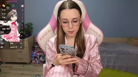Alice online show from December 29, 3:00 am