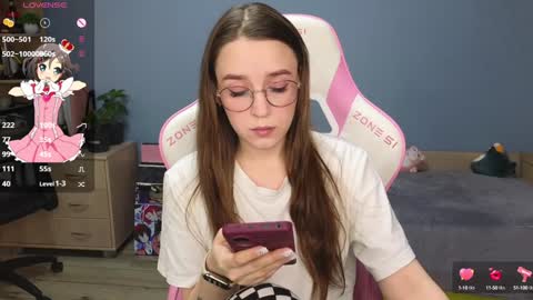 Alice online show from December 4, 3:04 am
