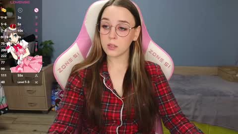 Alice online show from December 27, 2:14 am