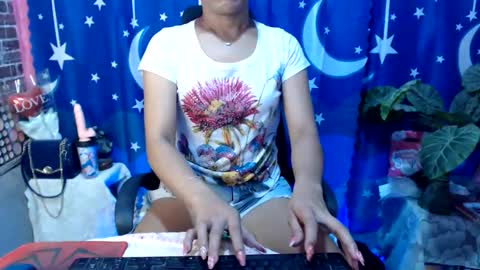 hanna mae online show from May 22, 12:47 pm