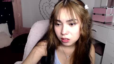 Hannah online show from May 15, 3:11 am