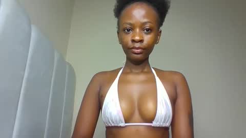 sweet_jovial online show from May 17, 5:01 pm