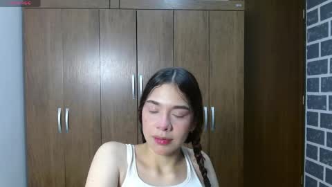 sweet_kitty_05 online show from May 24, 1:59 am