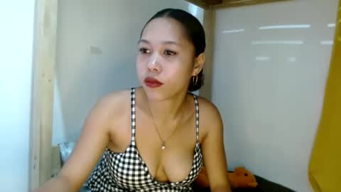 sweet_ky online show from February 17, 3:17 am