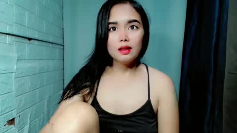 LAIKA online show from May 18, 4:40 am