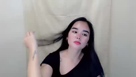 LAIKA online show from November 17, 12:00 am