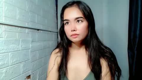 LAIKA online show from May 2, 3:43 am