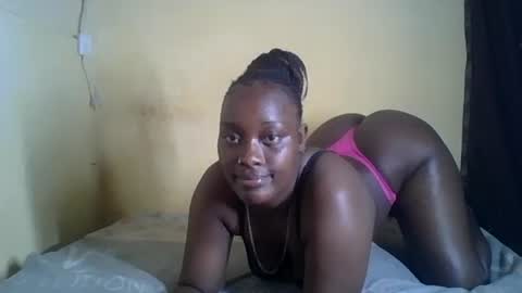 Snapshot of sweet_leen895891 chatting on February 12, 11:40 am sweet_leen895891 online show from February 12, 11:40 am