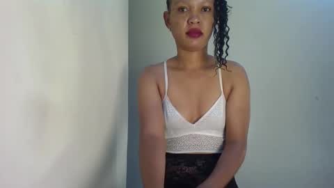 sweet likey online show from May 18, 3:27 am
