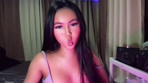 Maleia online show from August 3, 8:29 am