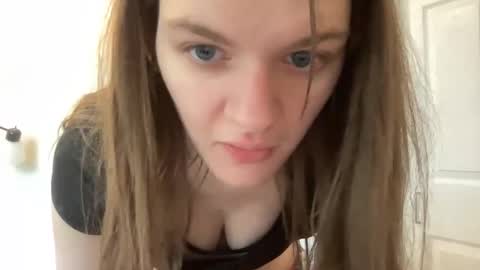 Sweet May online show from May 15, 6:32 pm