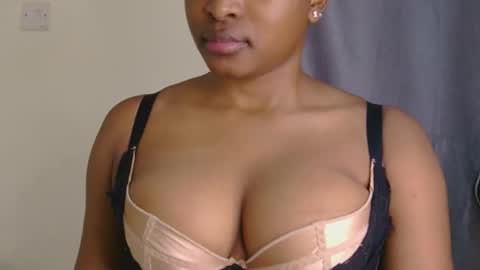 Queen debby online show from February 25, 10:47 am