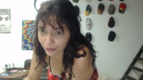 sweet_miamia online show from October 4, 7:25 am