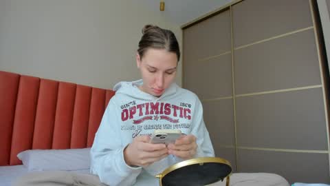 Sofi online show from January 19, 4:33 am