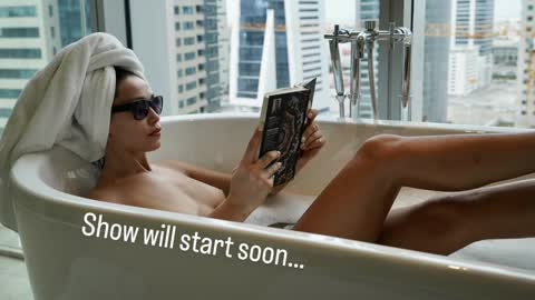 Snapshot of sweet_moan chatting on February 2, 3:21 am Dana online show from February 2, 3:21 am