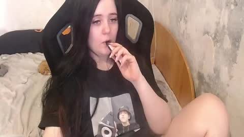 sweet_my_dream online show from April 10, 11:38 am