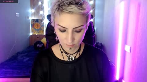 sweet_n_strong online show from November 22, 1:14 pm