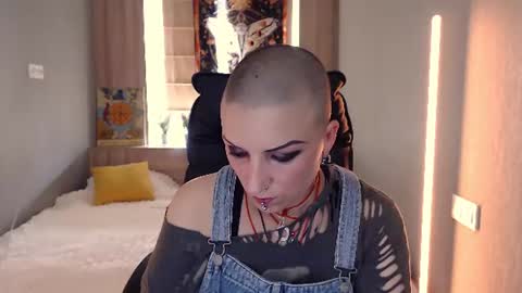 sweet_n_strong online show from July 3, 11:05 am