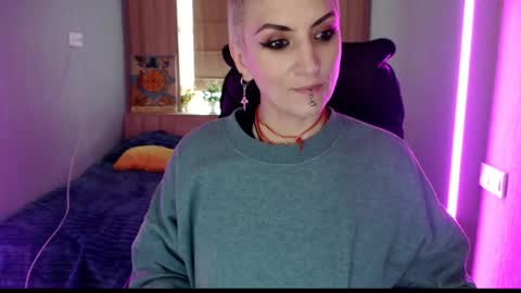sweet_n_strong online show from May 11, 11:45 am