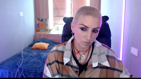 sweet_n_strong online show from May 8, 12:30 pm