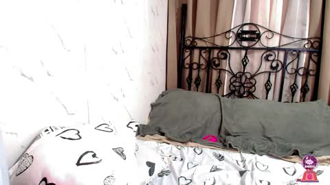 Leah online show from March 2, 5:19 am