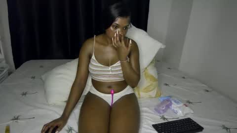 Nina online show from March 4, 6:03 pm