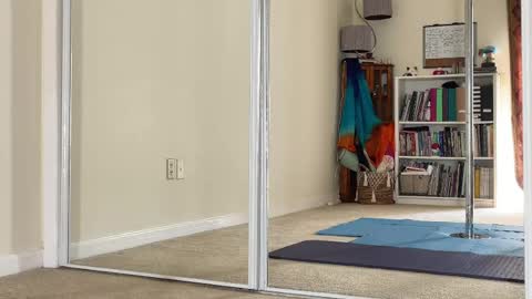 Heidi Brenner - Please check bio for schedule  FAQ online show from March 22, 2:01 pm