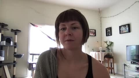 Heidi Brenner - Please check bio for schedule  FAQ online show from May 23, 8:40 pm