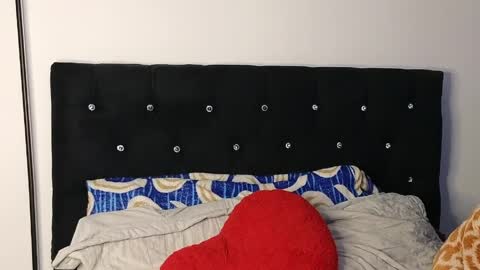  Sweet  online show from April 10, 6:30 am