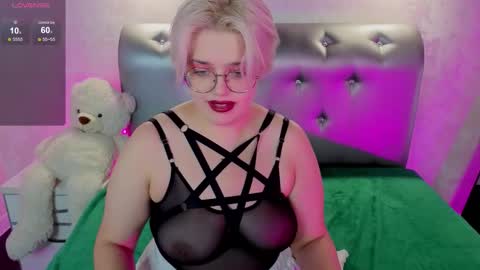 sweetalt online show from October 4, 9:37 am