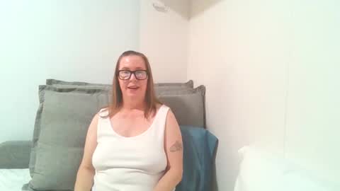 sweetandnaughty123 online show from December 4, 4:37 am