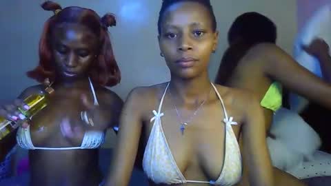 Sweetbaby 30 online show from April 6, 1:38 am