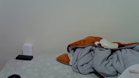 sweetbooty05 online show from April 1, 6:38 pm