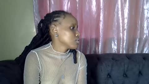 sweetcandy757614 online show from April 11, 8:40 am