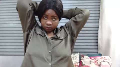 queen online show from February 21, 7:14 pm