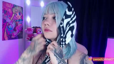       Independent model online show from October 20, 5:21 am