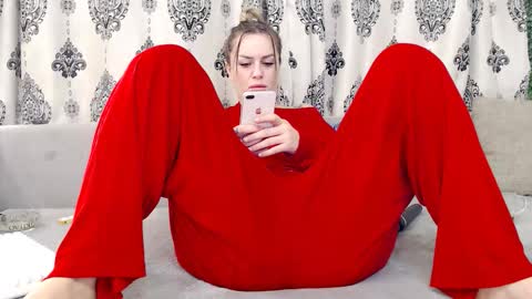 Daiana  Onlyfans - Blonddaiana online show from November 27, 1:52 am