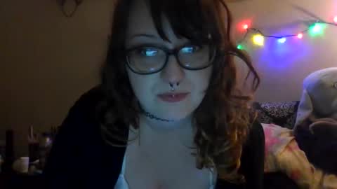 Snapshot of sweetdarcydoll chatting on October 22, 4:50 am sweetdarcydoll online show from October 22, 4:50 am