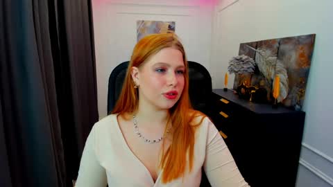 sweetdaylight online show from May 11, 8:06 pm